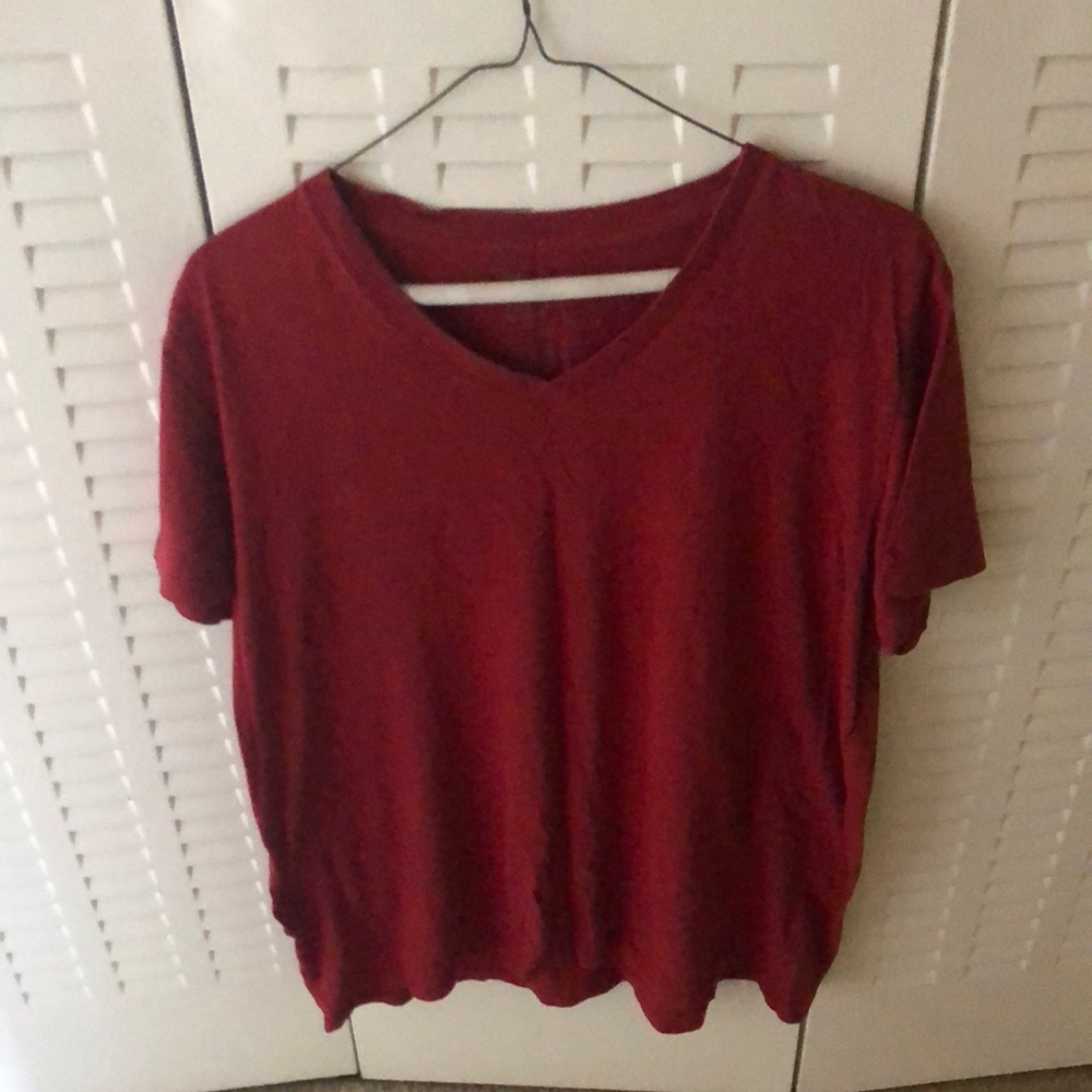 Plain red, men’s T-shirt, size medium